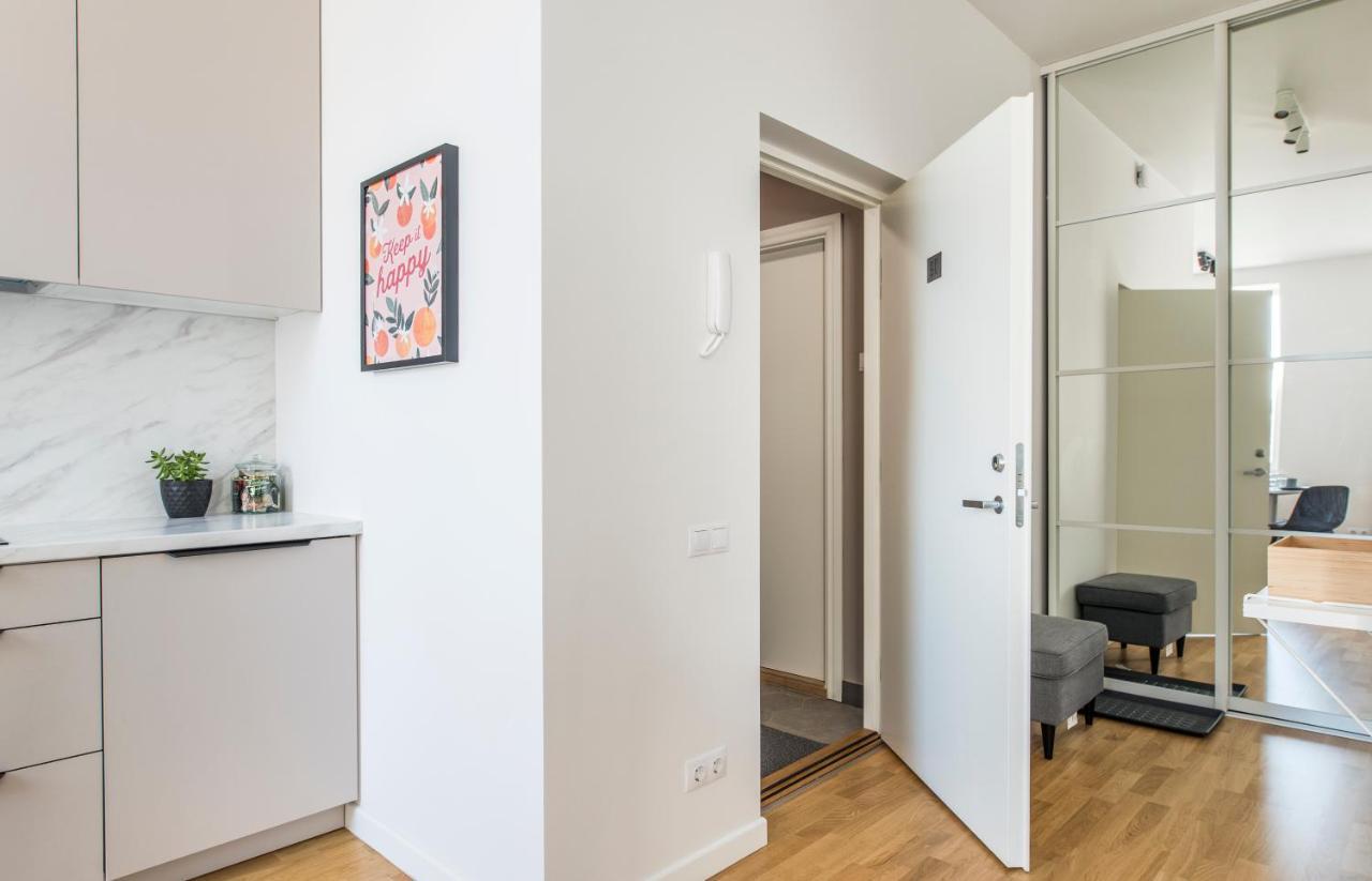 ריגה Cozy Modern Studio - Great For Short Trips מראה חיצוני תמונה
